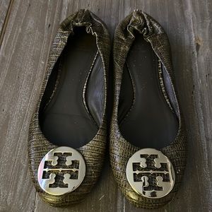 Tory Burch dark green crocodile print Minnie flats with gold logo